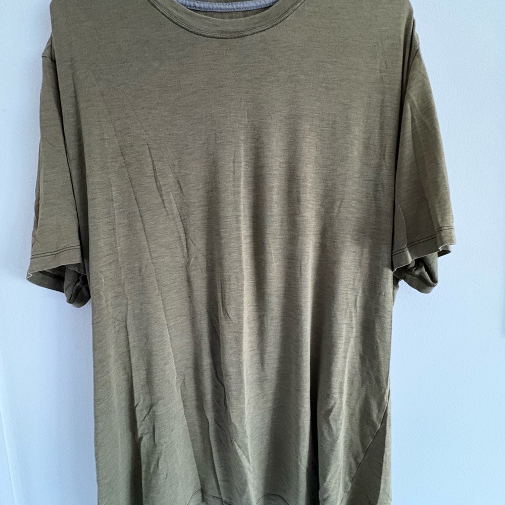 Lululemon Athletica Green Short Sleeve Tee